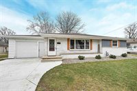 1242 Loch Drive, Green Bay, WI 54304