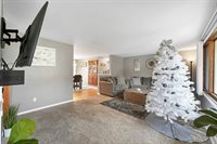 1242 Loch Drive, Green Bay, WI 54304