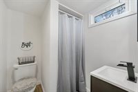 1242 Loch Drive, Green Bay, WI 54304