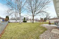 1242 Loch Drive, Green Bay, WI 54304