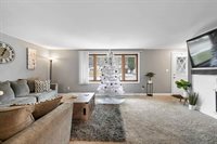 1242 Loch Drive, Green Bay, WI 54304