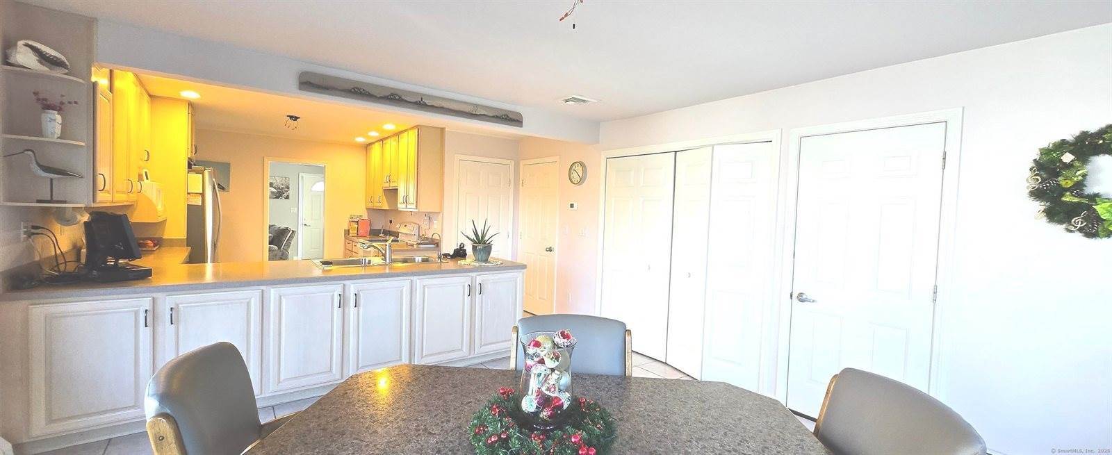 22 Gulfview, Milford, CT 06460