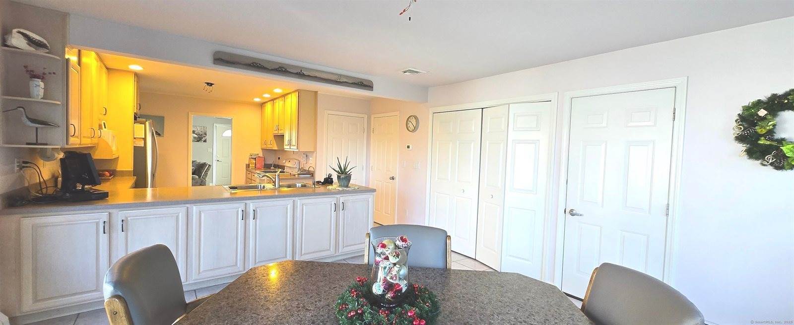 22 Gulfview, Milford, CT 06460