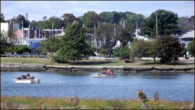 22 Gulfview, Milford, CT 06460