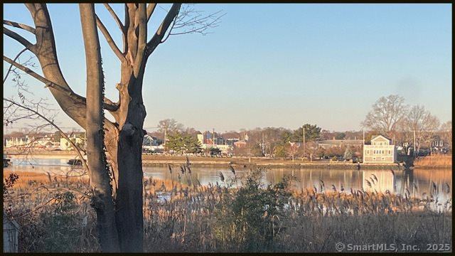 22 Gulfview, Milford, CT 06460