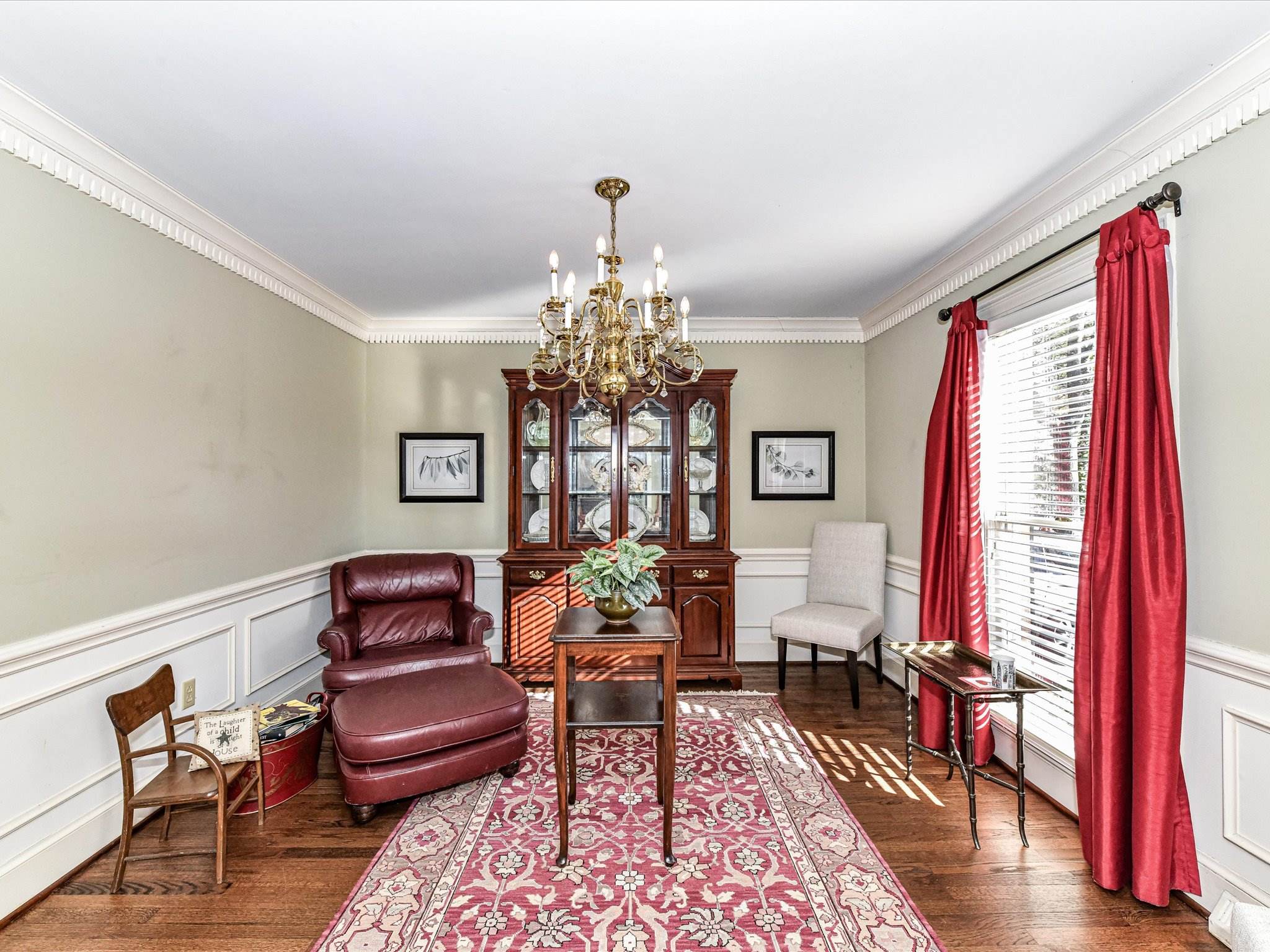 4511 Twin Oaks Place, Charlotte, NC 28212