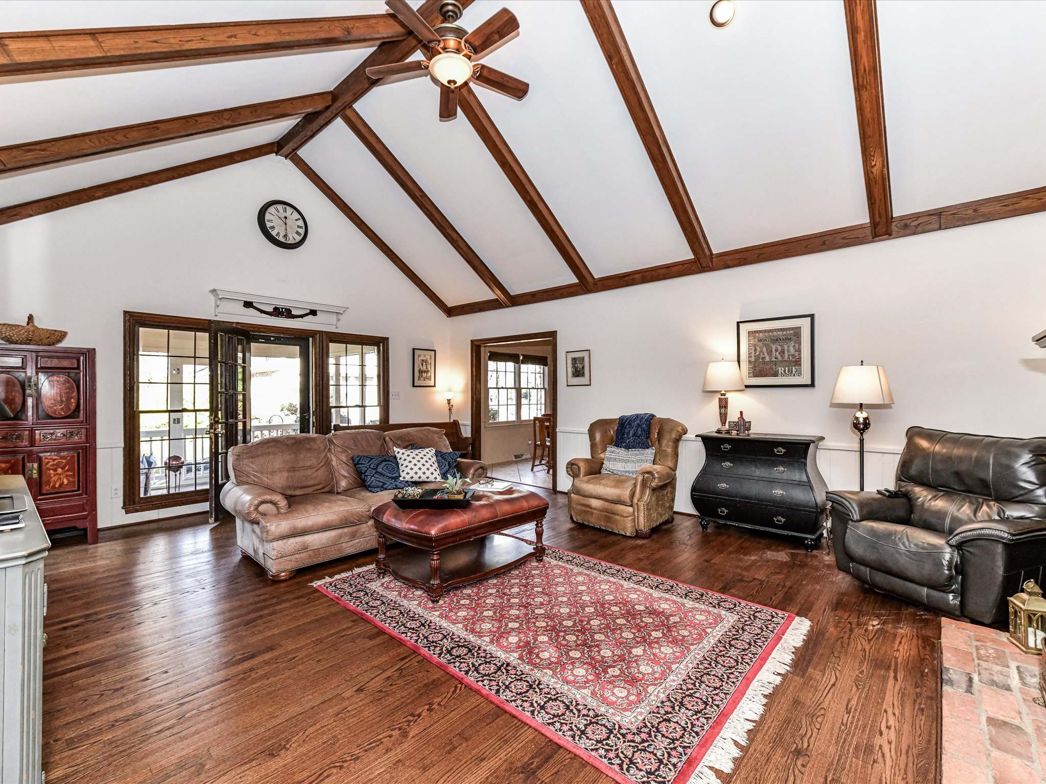 4511 Twin Oaks Place, Charlotte, NC 28212