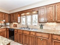 4511 Twin Oaks Place, Charlotte, NC 28212
