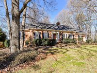 4511 Twin Oaks Place, Charlotte, NC 28212
