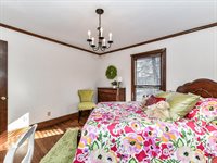 4511 Twin Oaks Place, Charlotte, NC 28212