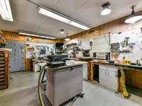 4511 Twin Oaks Place, Charlotte, NC 28212