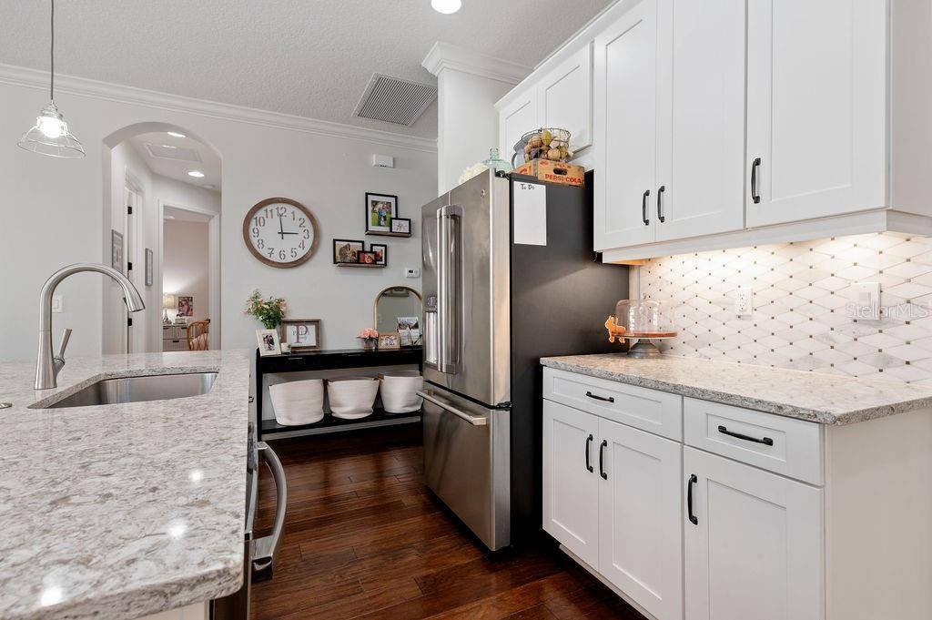 5790 Spider Lily Circle, Sarasota, FL 34238