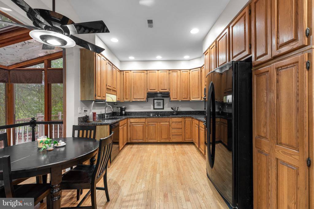 9958 Foxborough Circle, Rockville, MD 20850