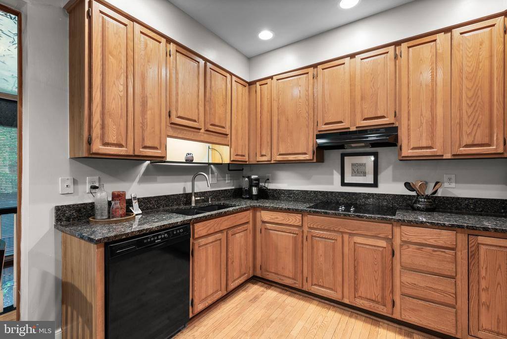 9958 Foxborough Circle, Rockville, MD 20850