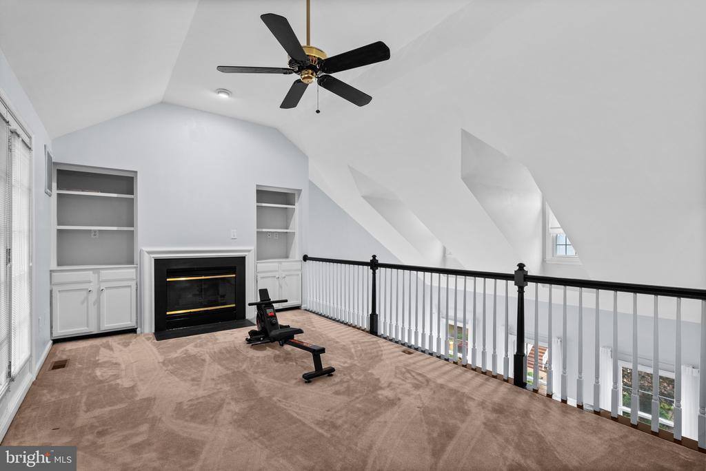 9958 Foxborough Circle, Rockville, MD 20850