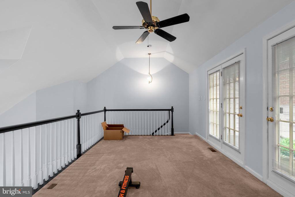 9958 Foxborough Circle, Rockville, MD 20850