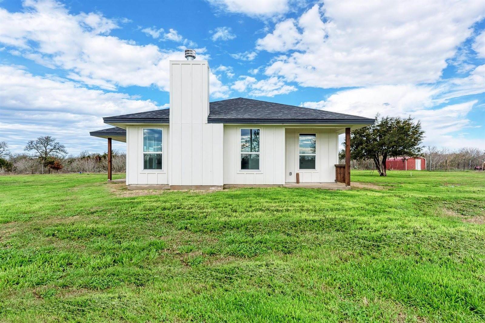 2855 Dale Ln, Dale, TX 78616