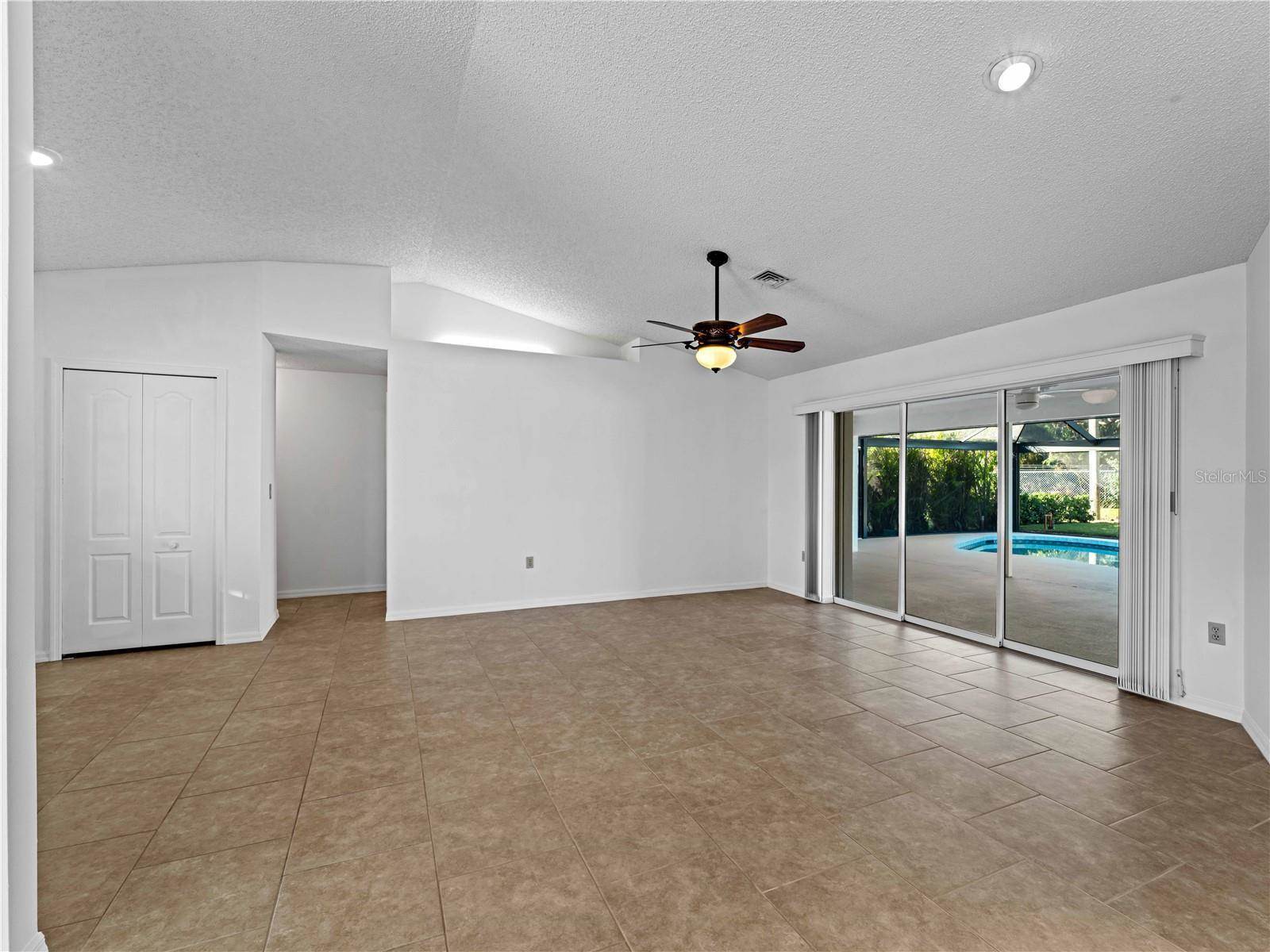 1678 Quail Lake Drive, Venice, FL 34293