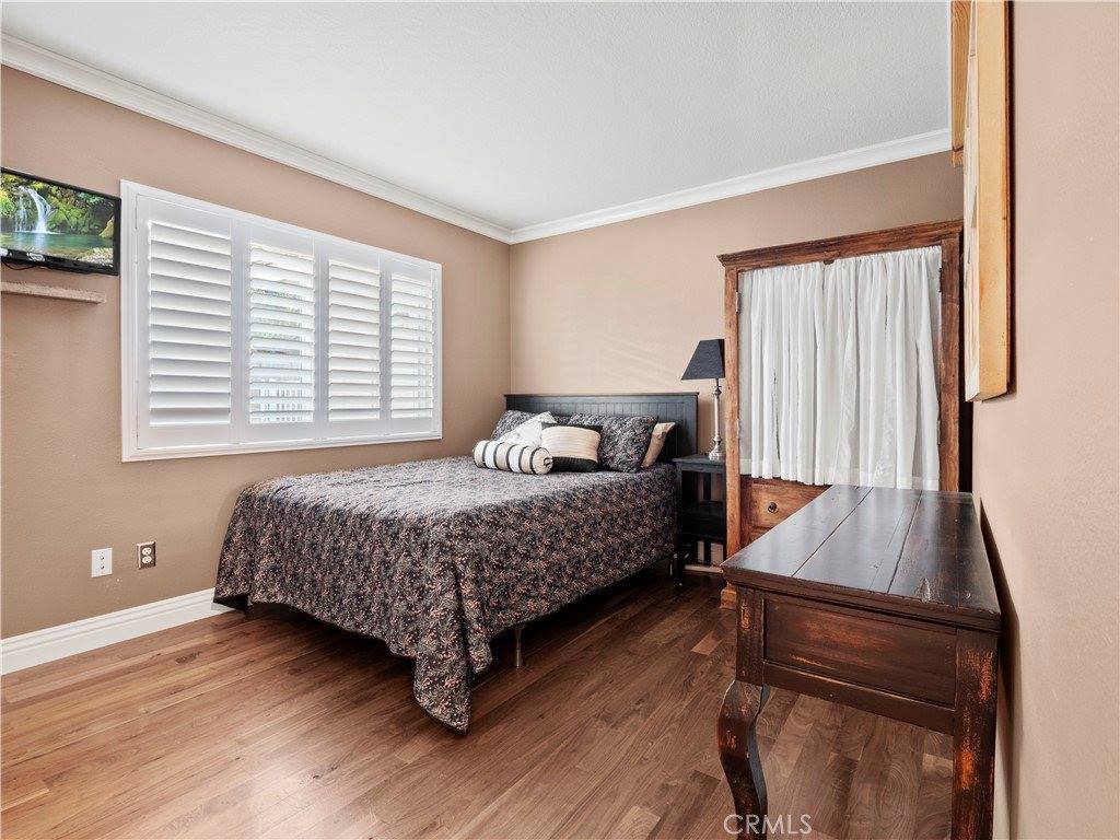 28327 Welfleet Lane, Saugus, CA 91350