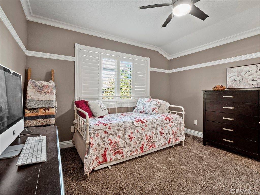 28327 Welfleet Lane, Saugus, CA 91350