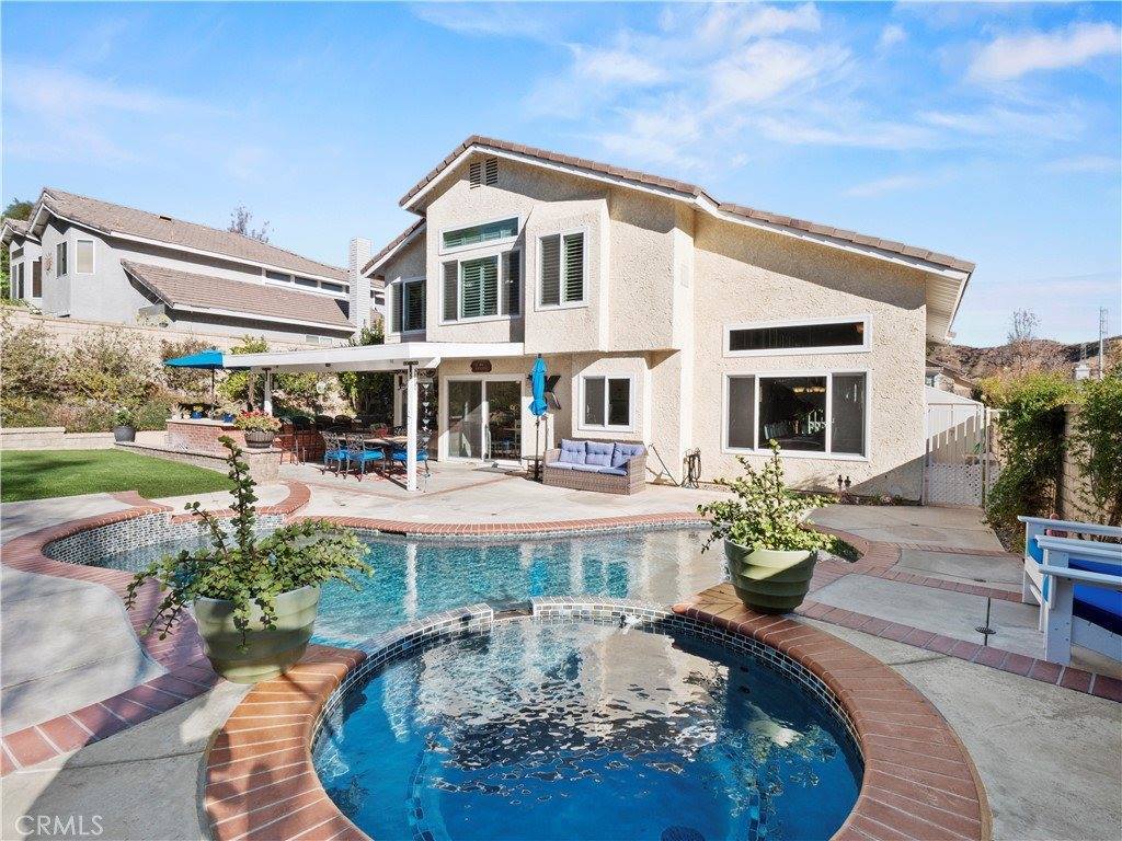 28327 Welfleet Lane, Saugus, CA 91350