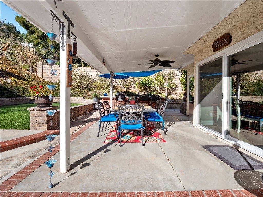 28327 Welfleet Lane, Saugus, CA 91350