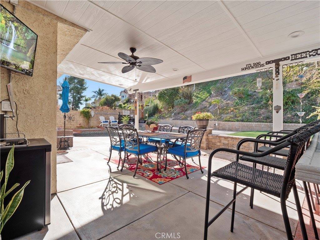 28327 Welfleet Lane, Saugus, CA 91350