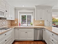 28327 Welfleet Lane, Saugus, CA 91350