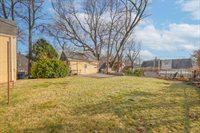 27 Summer Ave, Great Neck, NY 11021