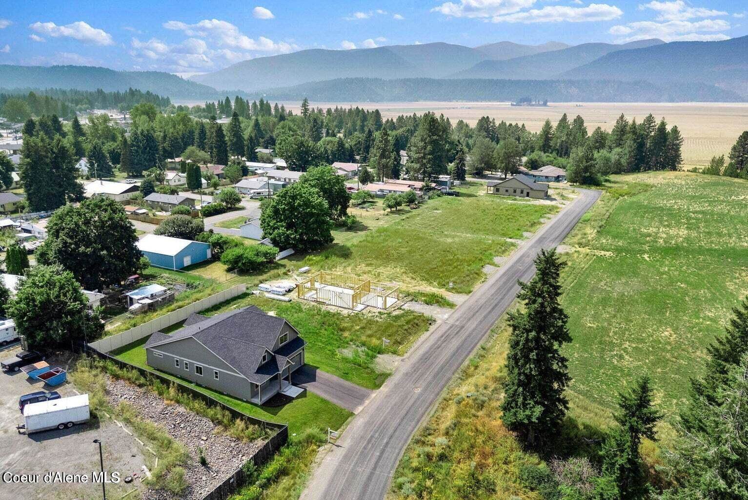 6816 Selkirk St, Bonners Ferry, ID 83805