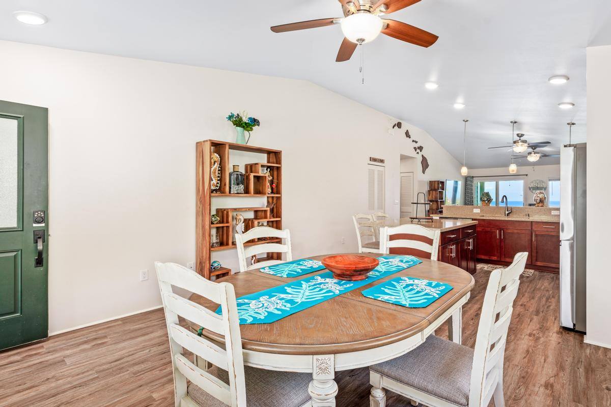 73-3711 Kaimalolo Pl, Kailua Kona, HI 96740