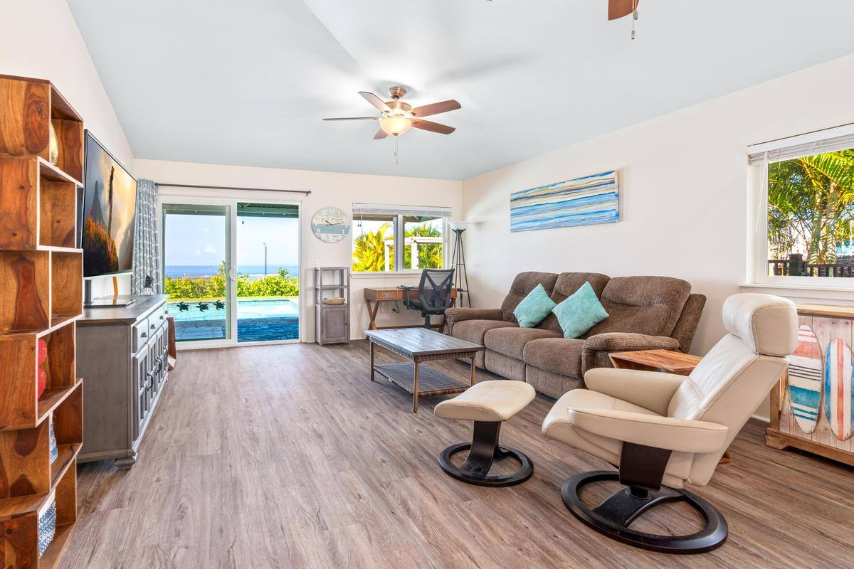 73-3711 Kaimalolo Pl, Kailua Kona, HI 96740