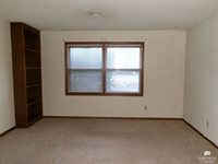 832 Dondee Drive, Manhattan, KS 66502