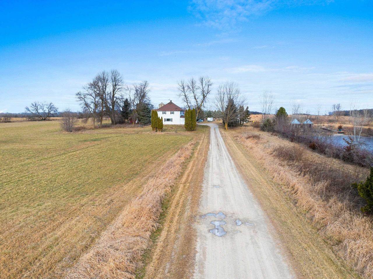 8672 Gohr Road, Krakow, WI 54137