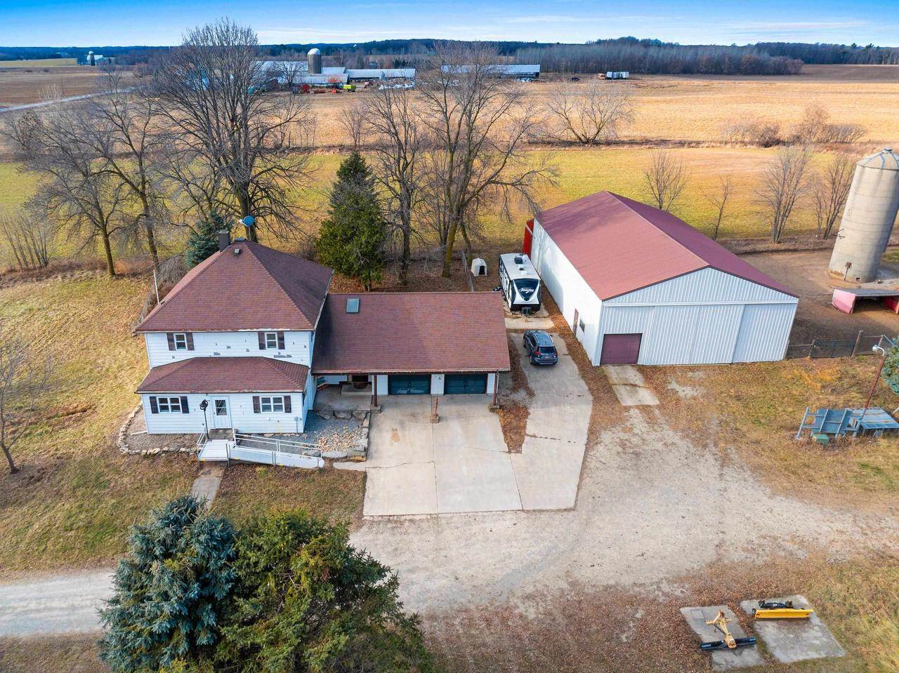 8672 Gohr Road, Krakow, WI 54137