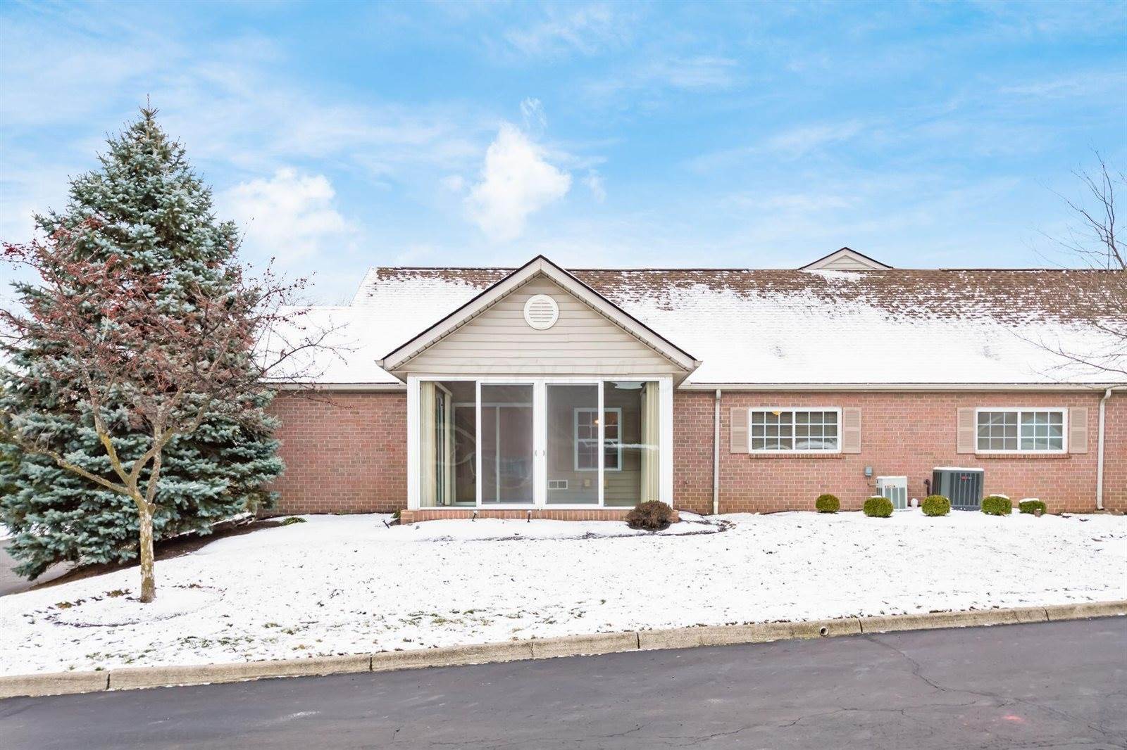 1964 Farmbrook Circle North, Grove City, OH 43123