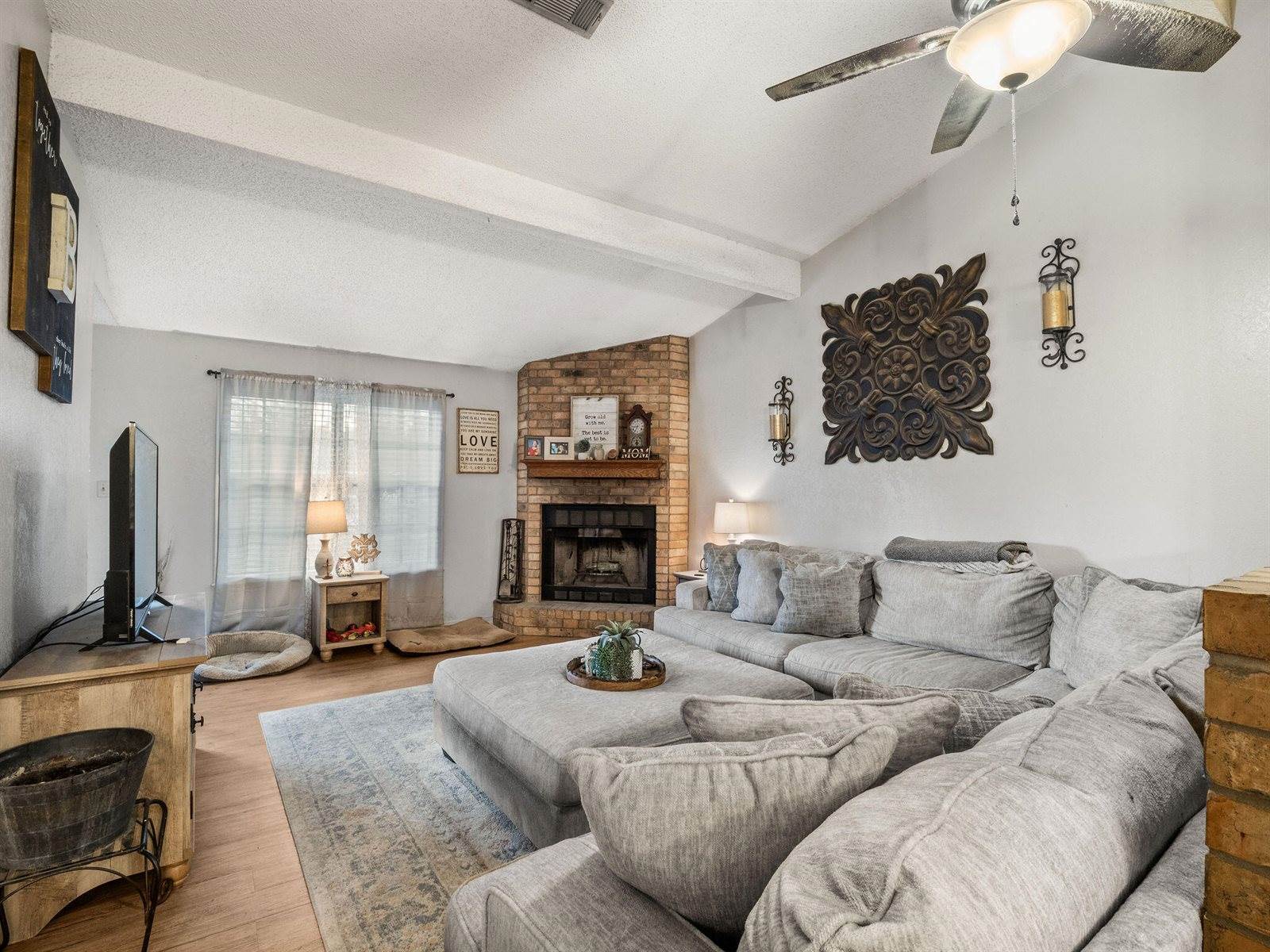 1621 Byron Dr, Rosepine, LA 70659