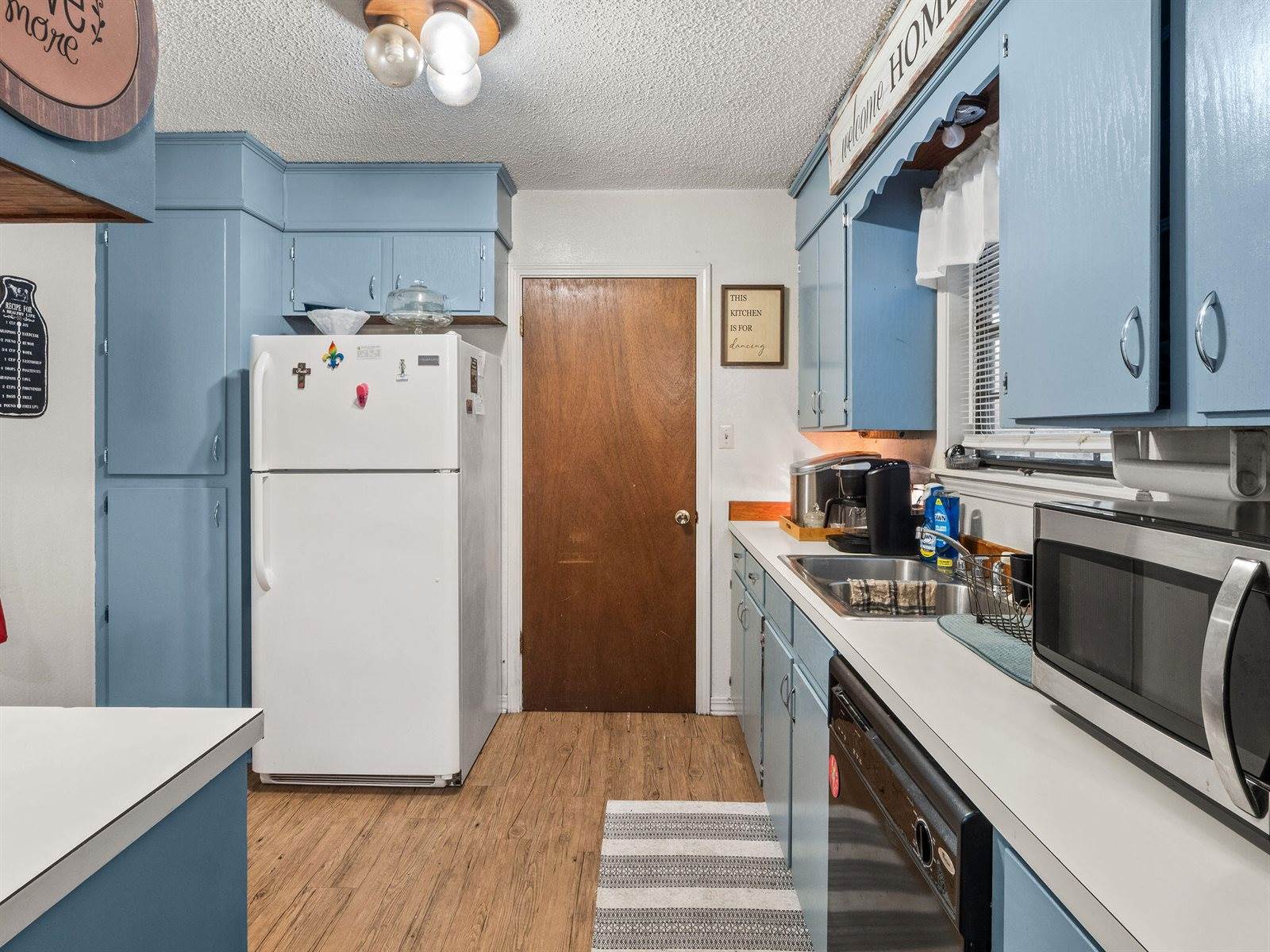 1621 Byron Dr, Rosepine, LA 70659