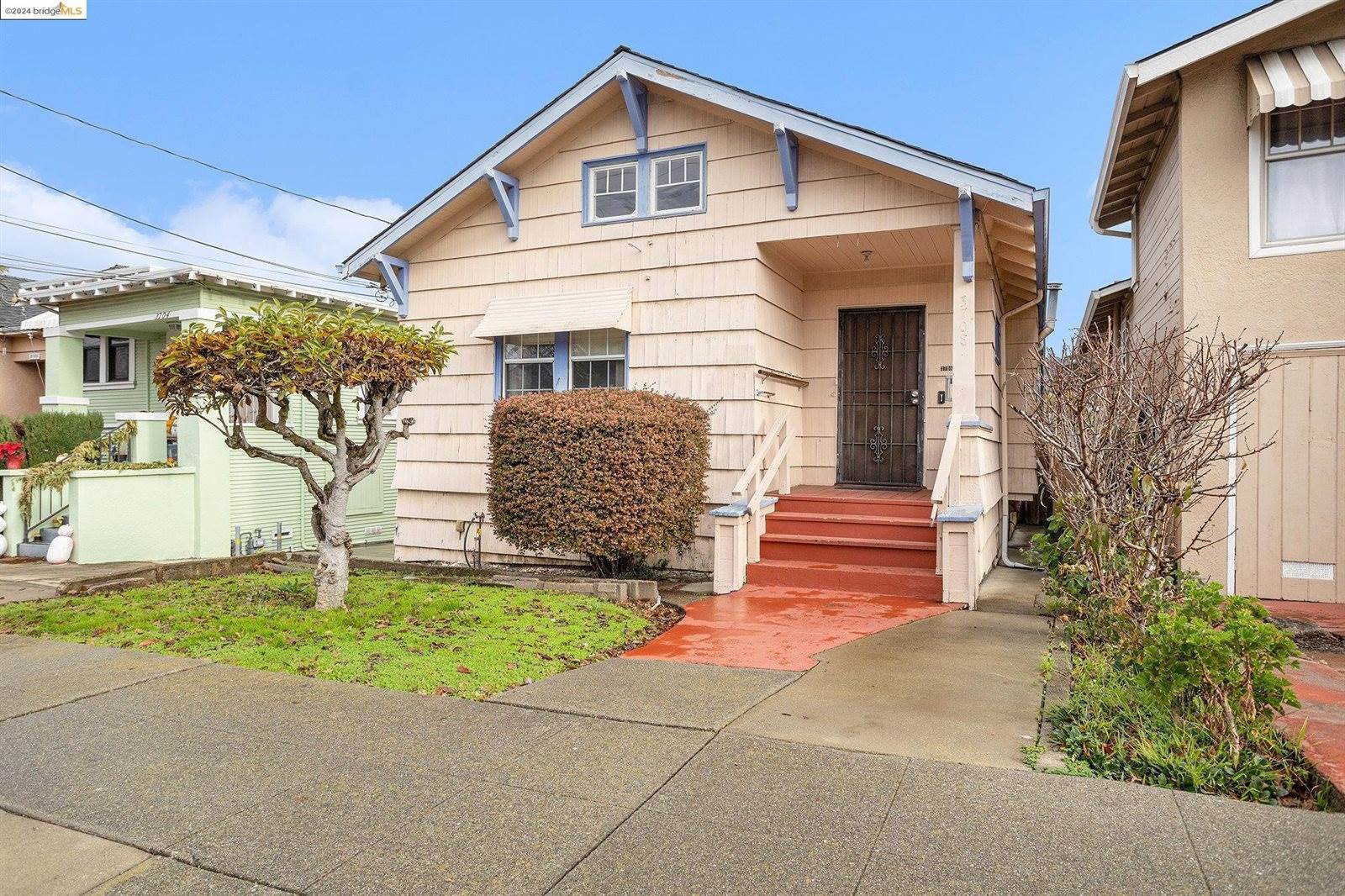 3708 Lyon Ave, Oakland, CA 94601