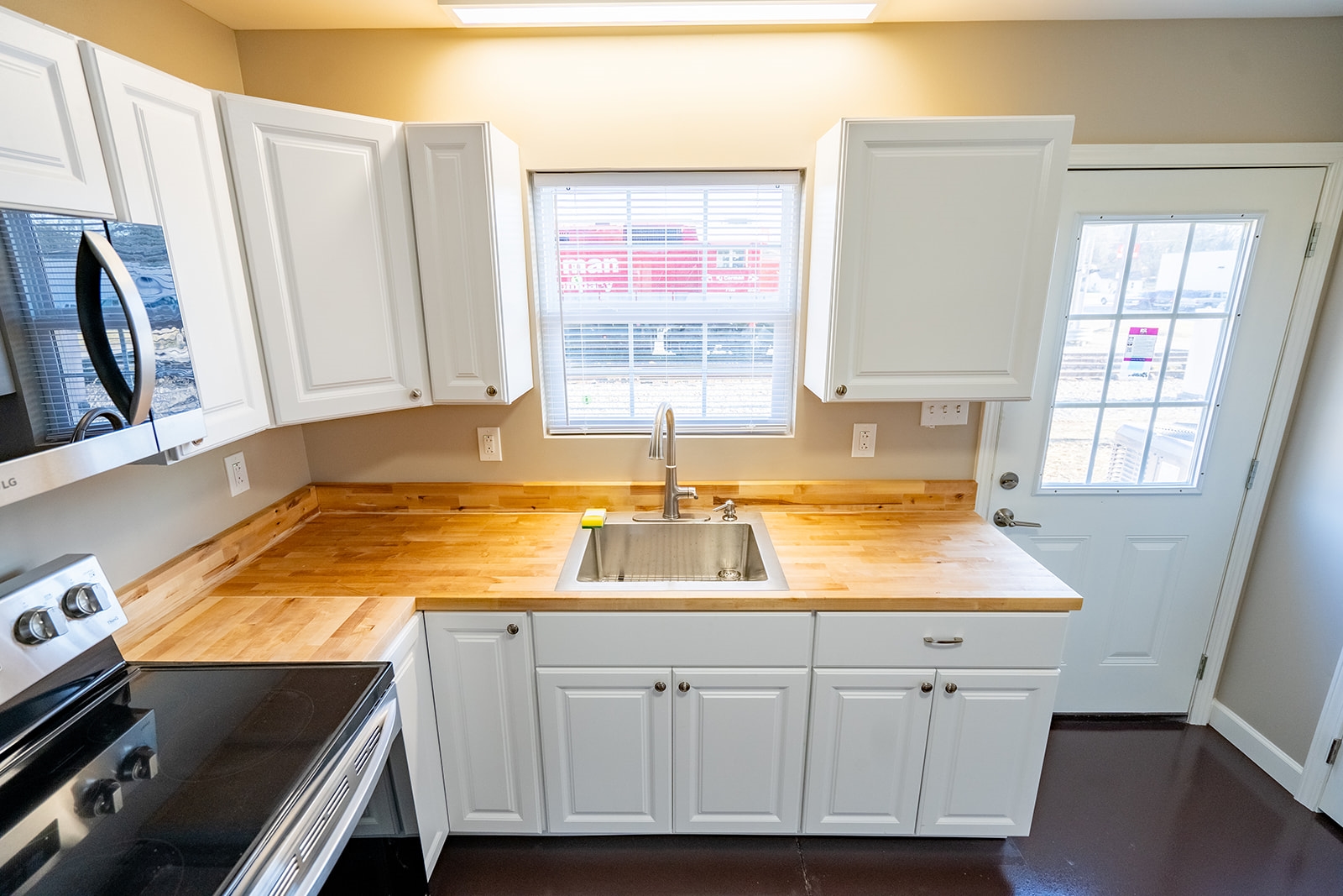 104 Maire Ave, Clinton, TN 37716
