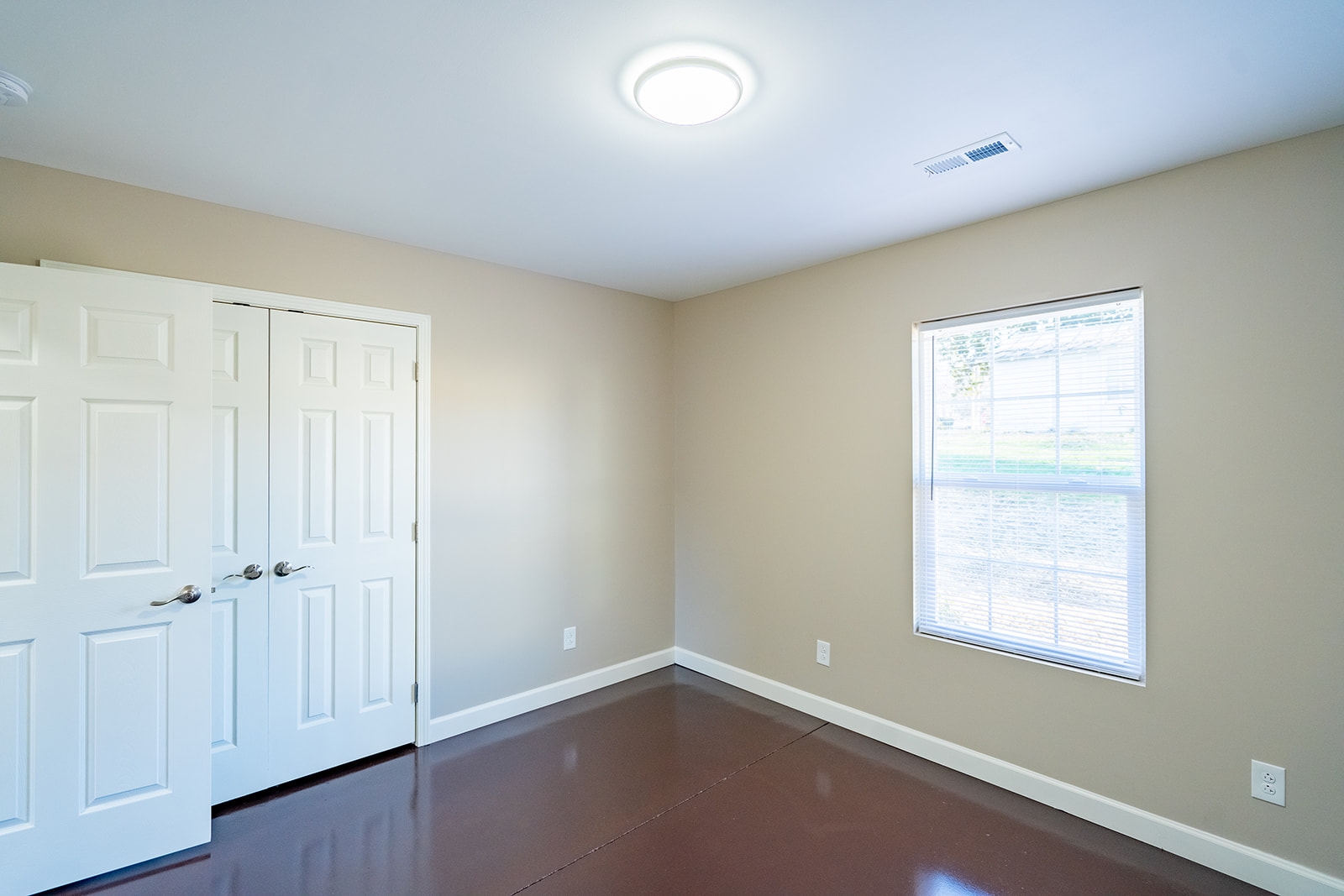 104 Maire Ave, Clinton, TN 37716