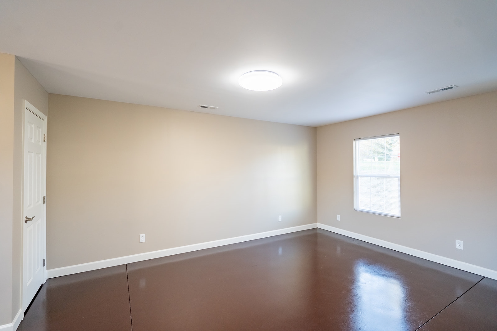 104 Maire Ave, Clinton, TN 37716