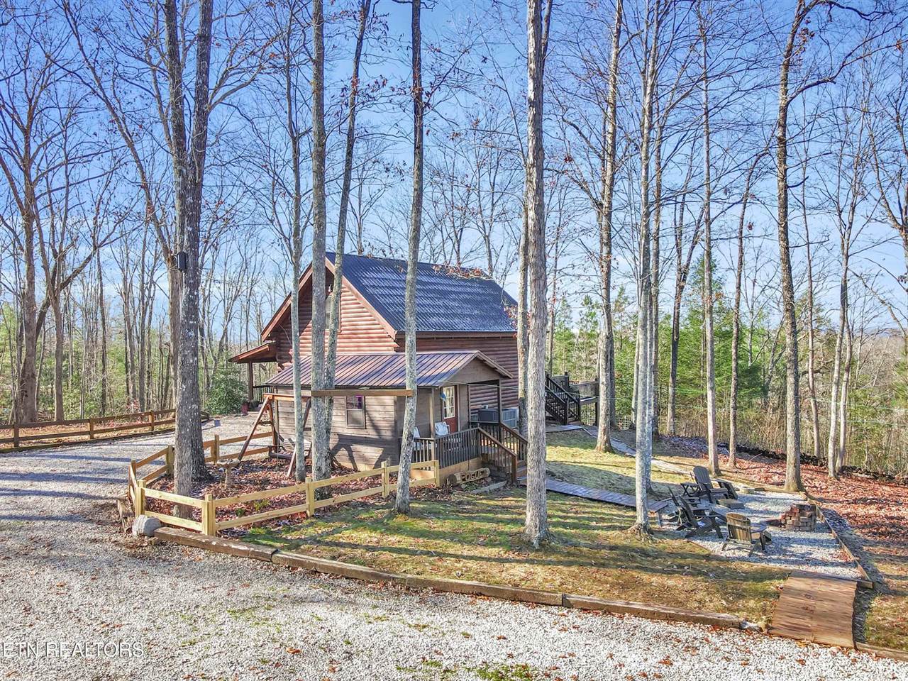 390 John J Smith Rd, Oneida, TN 37841