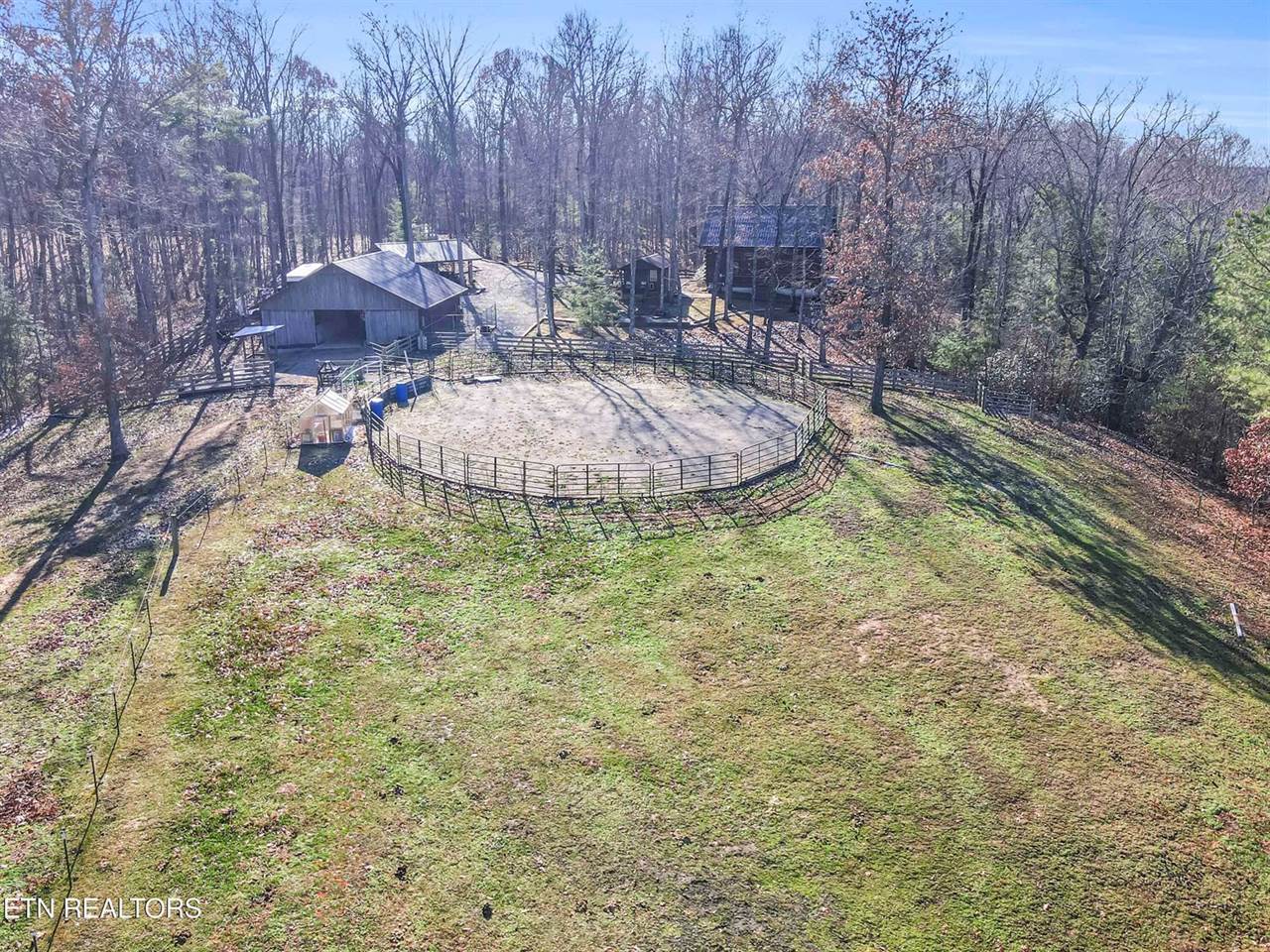 390 John J Smith Rd, Oneida, TN 37841