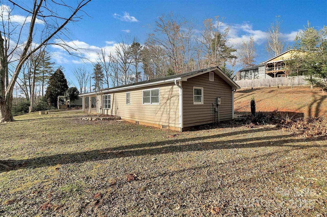 107 Bella Ridge Drive, Weaverville, NC 28787