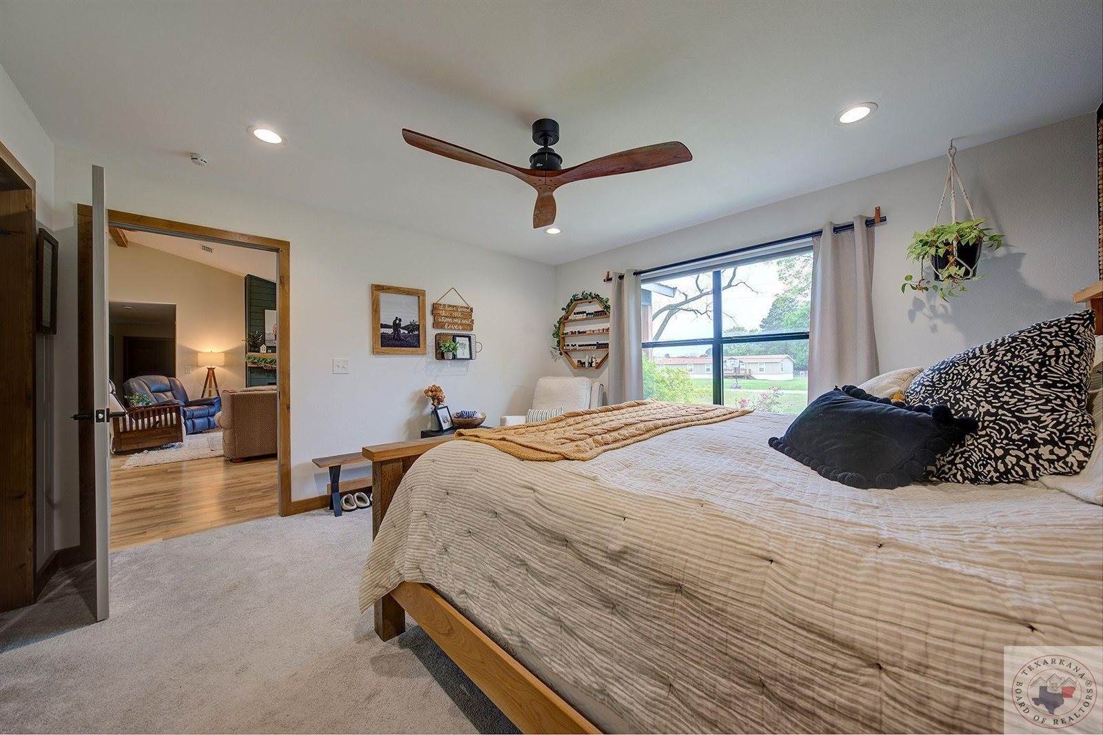 402 Fannin St,, Maud, TX 75567