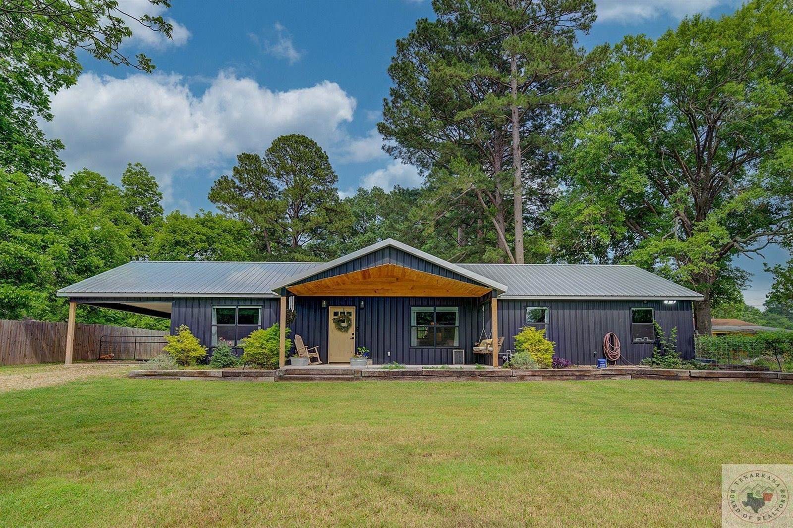 402 Fannin St,, Maud, TX 75567