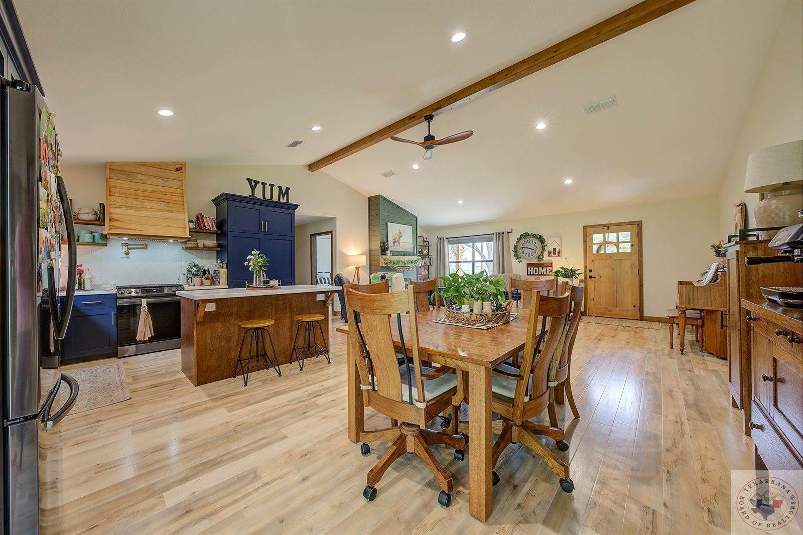 402 Fannin St,, Maud, TX 75567