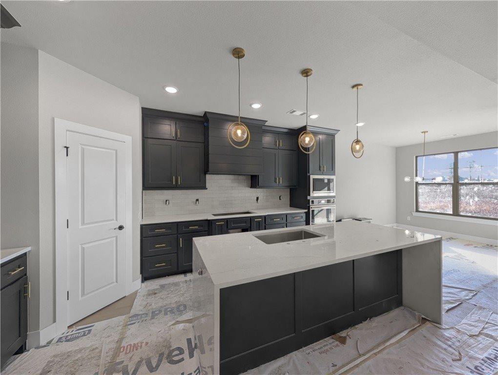 7775 Range Avenue, Springdale, AR 72762