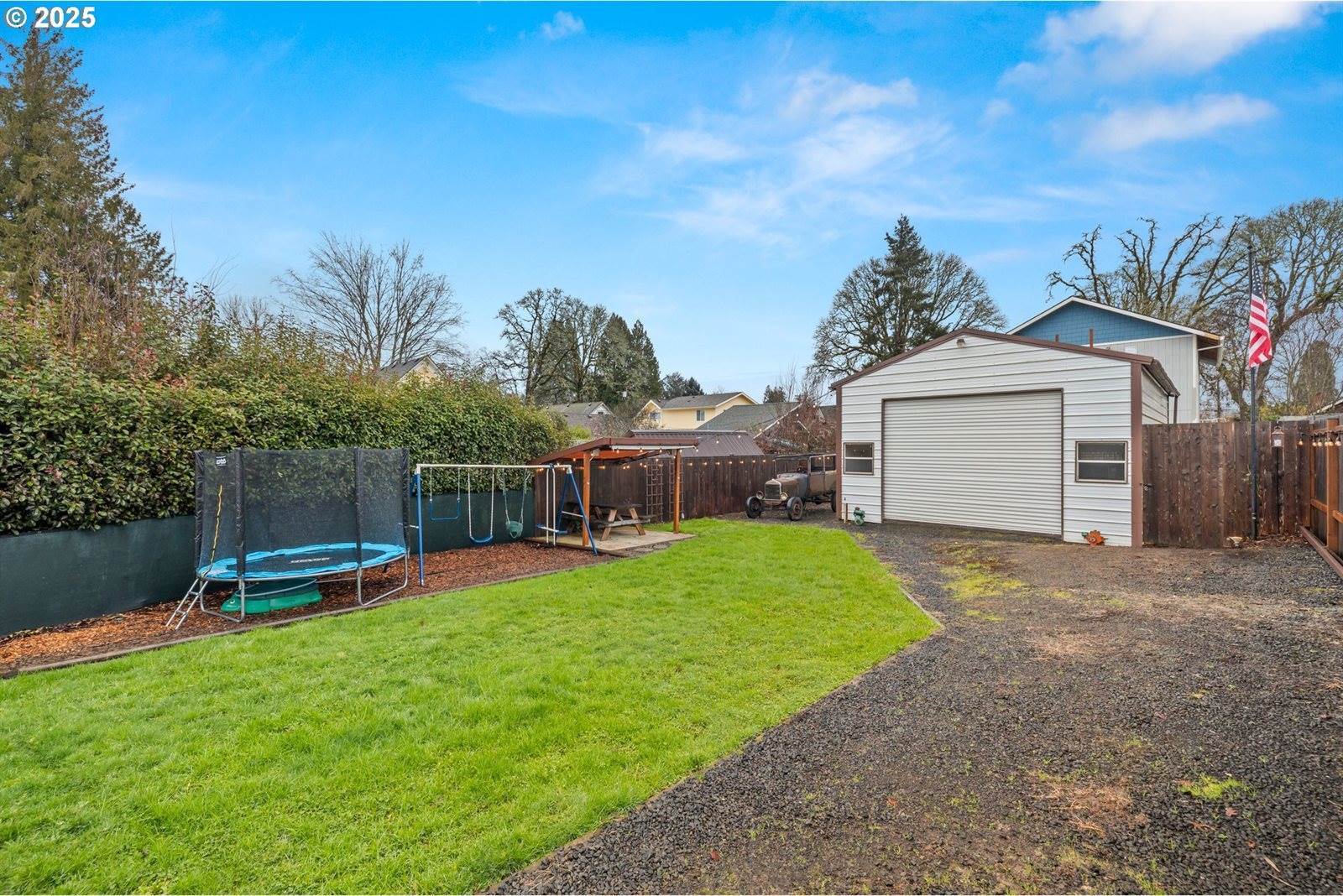 1824 18TH Ave, ForestGrove, OR 97116